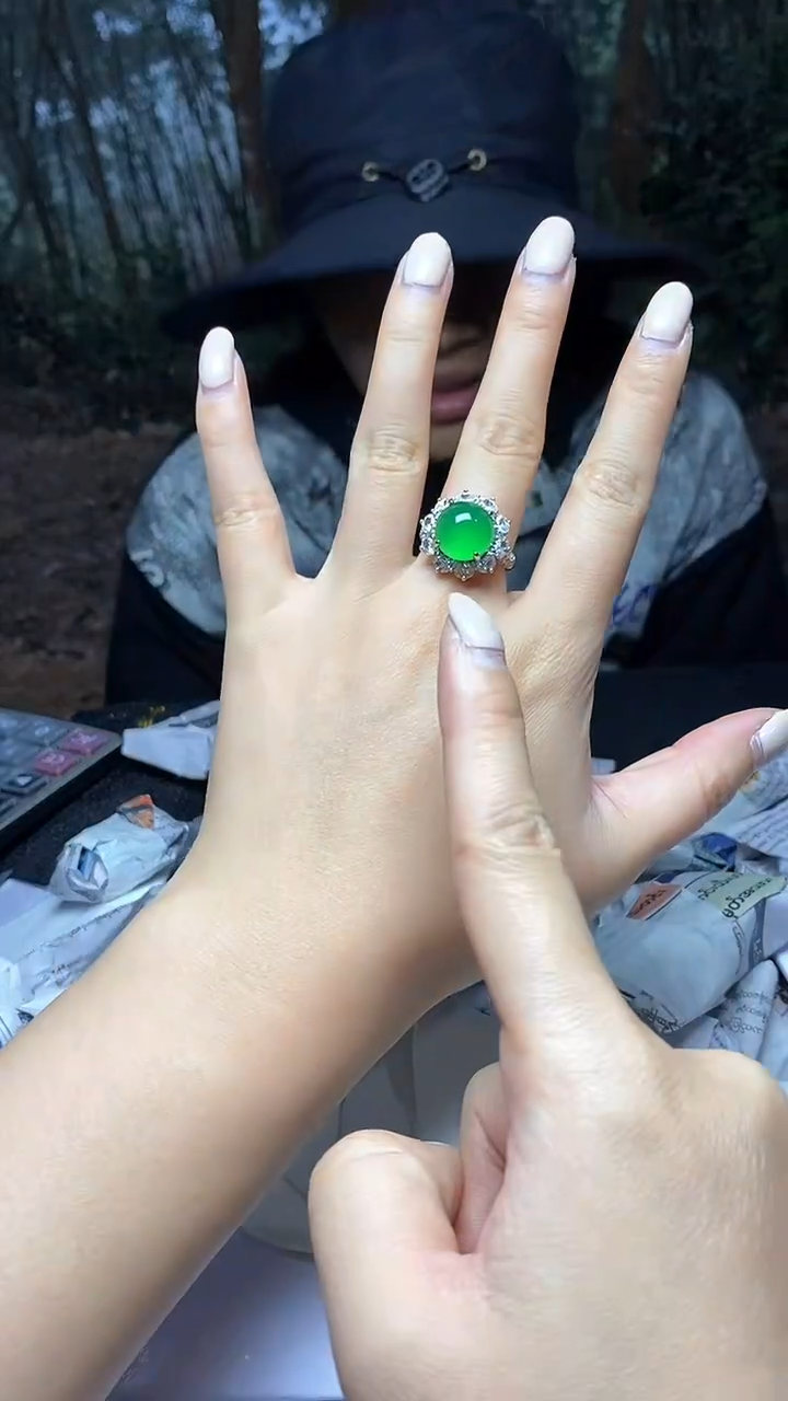 满色吊坠 所见即所得！！