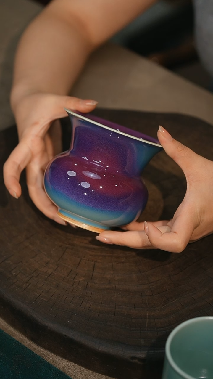 樽式渣斗-钧瓷-羊