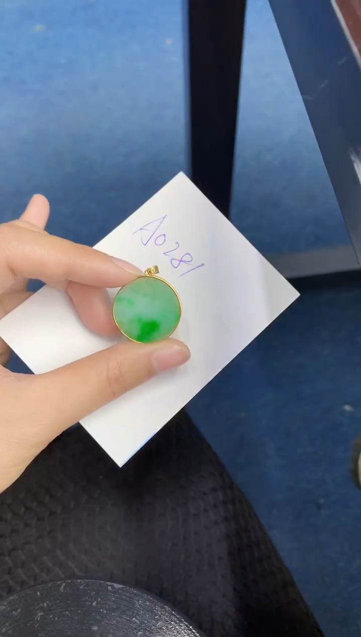 【闪购商品】翡翠颈饰18K金镶嵌000000000