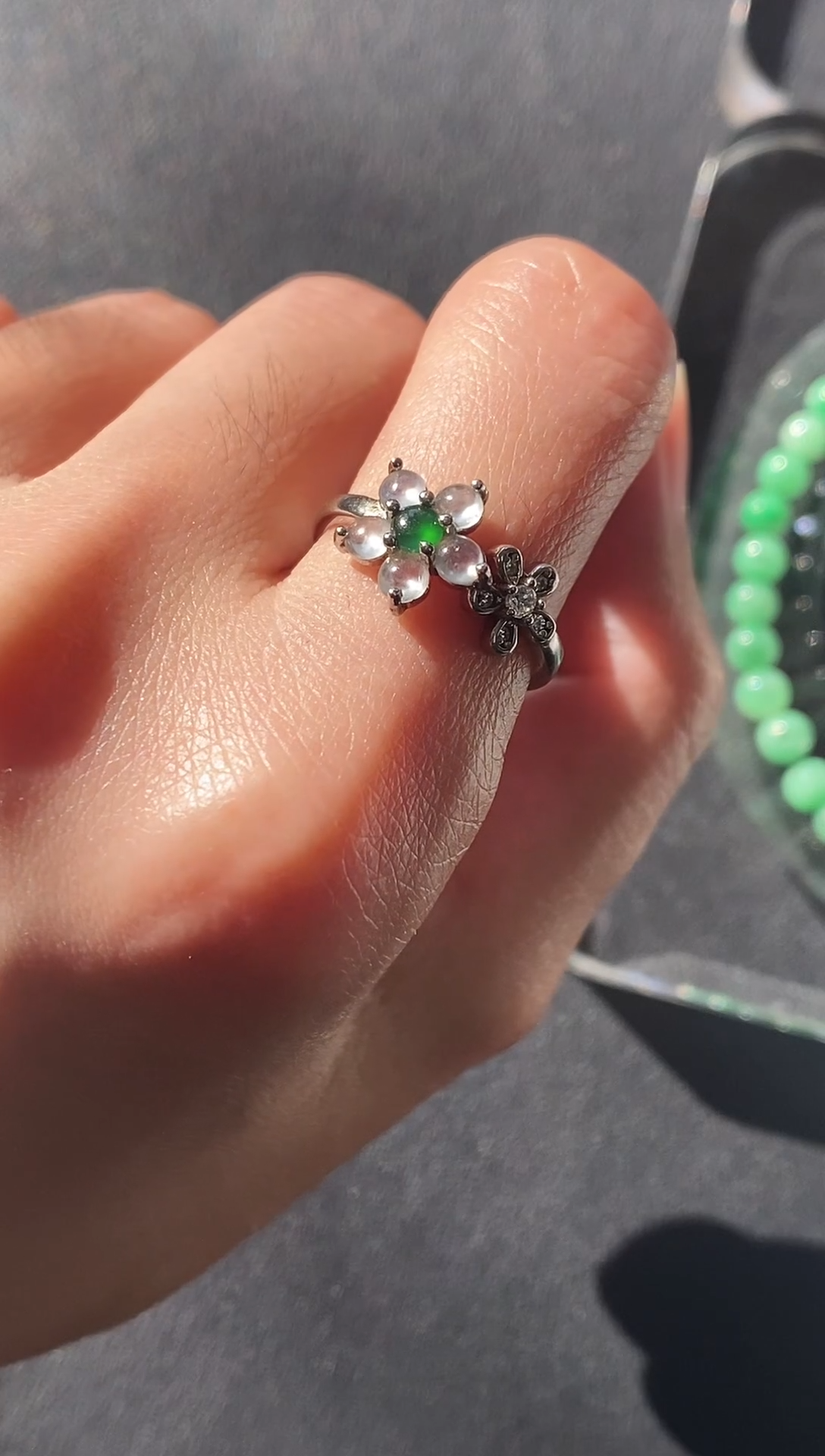 颈饰银S925镶嵌翡翠戒指~