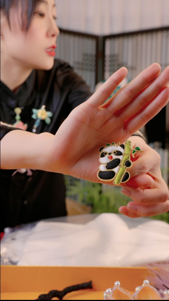 刺绣L**a非遗绒花手工饰品
