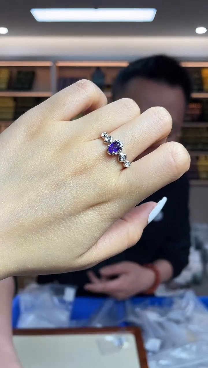 【闪购商品】紫晶·未镶嵌多样性发一件