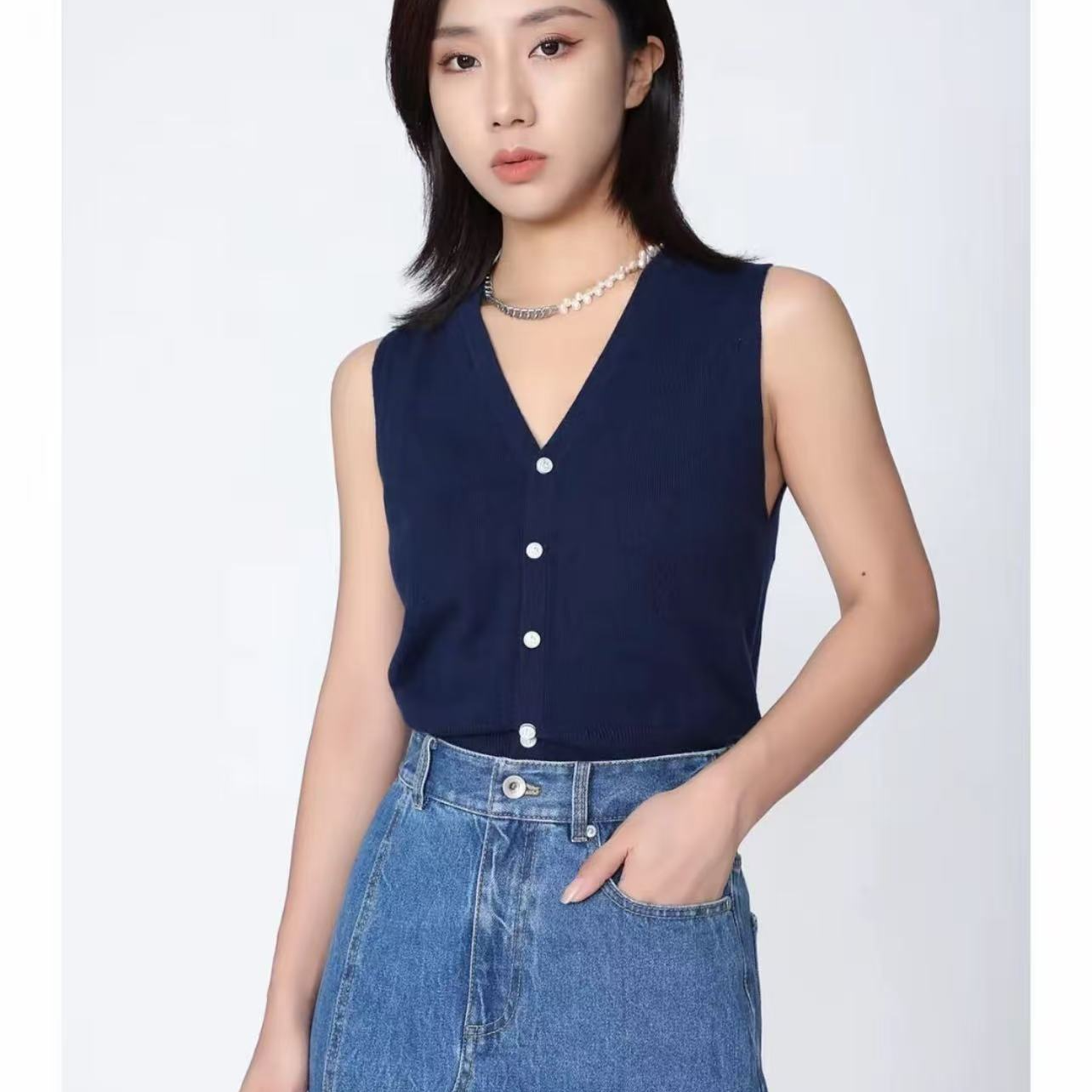 GIRDEAR/哥弟    V领无袖马甲造型小开衫1499160