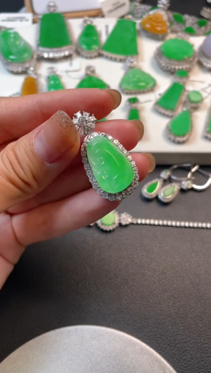 【闪购商品】翡翠吊坠(不含链)银S925镶嵌吊坠