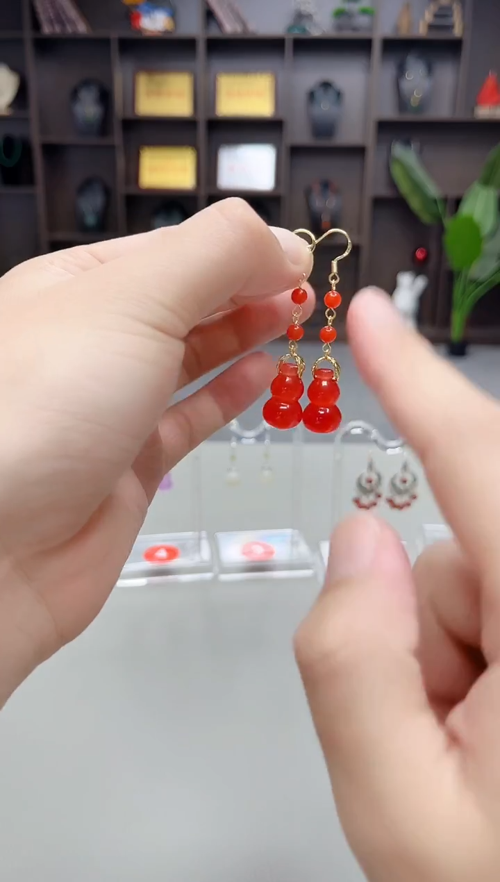 未镶嵌耳钉玛瑙/玉髓红葫芦