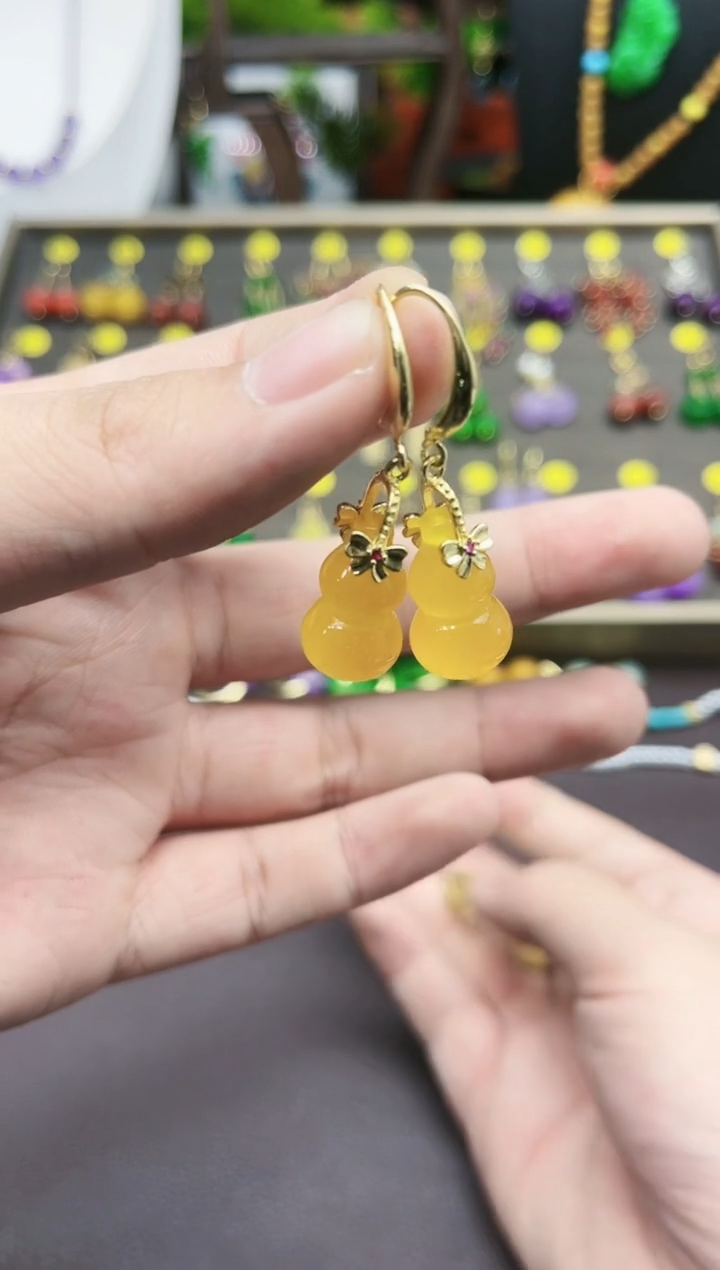 【闪购商品】玛瑙/玉髓耳钉银S925镶嵌333000