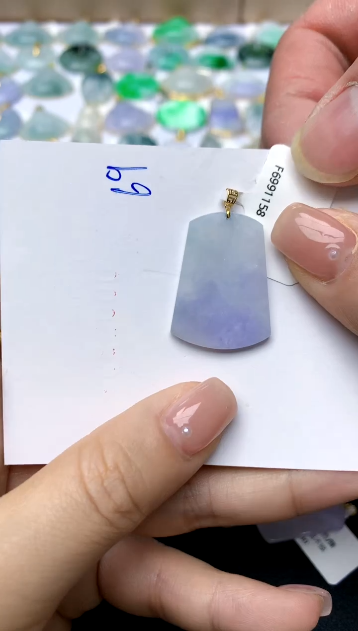 【闪购商品】翡翠颈饰18K金镶嵌69天然A货翡翠