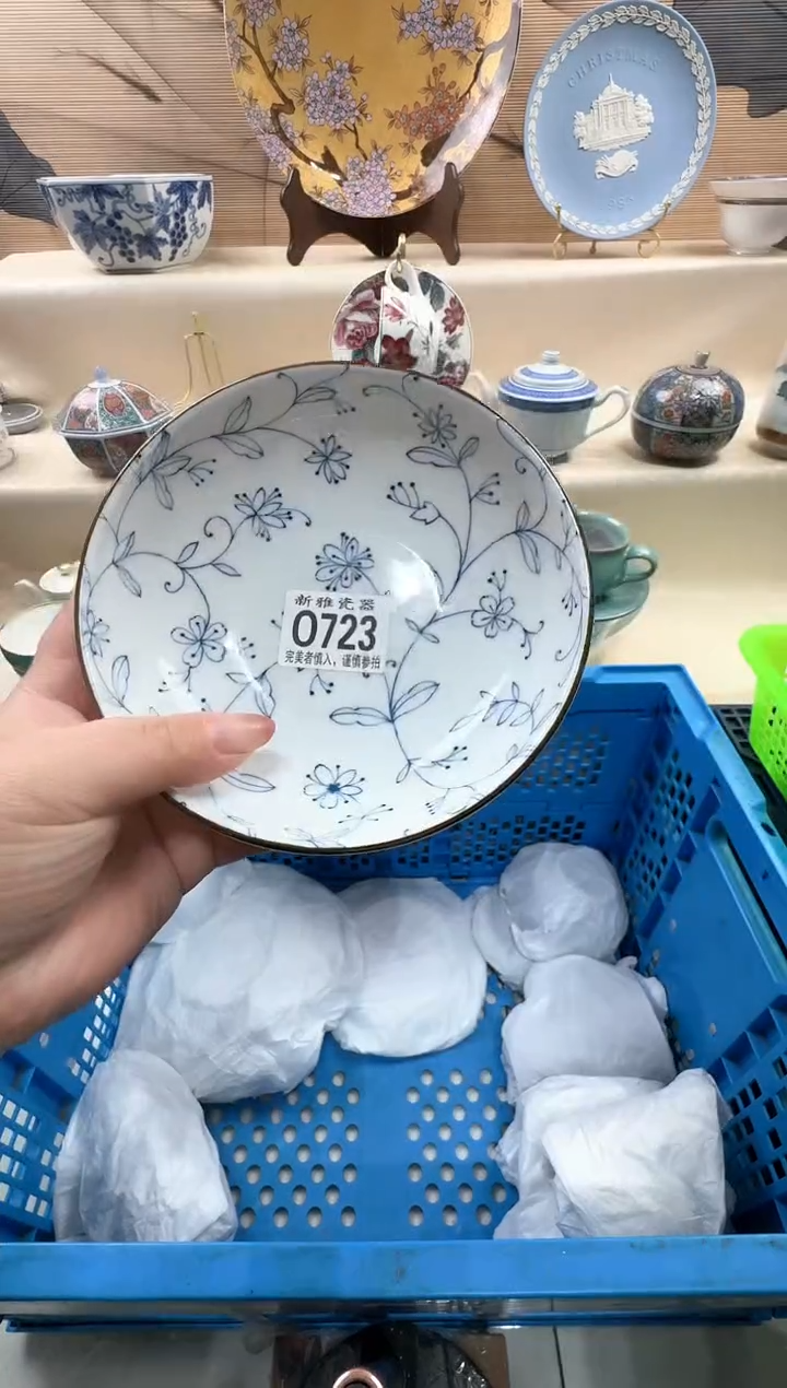 瓷片@*婷           O723