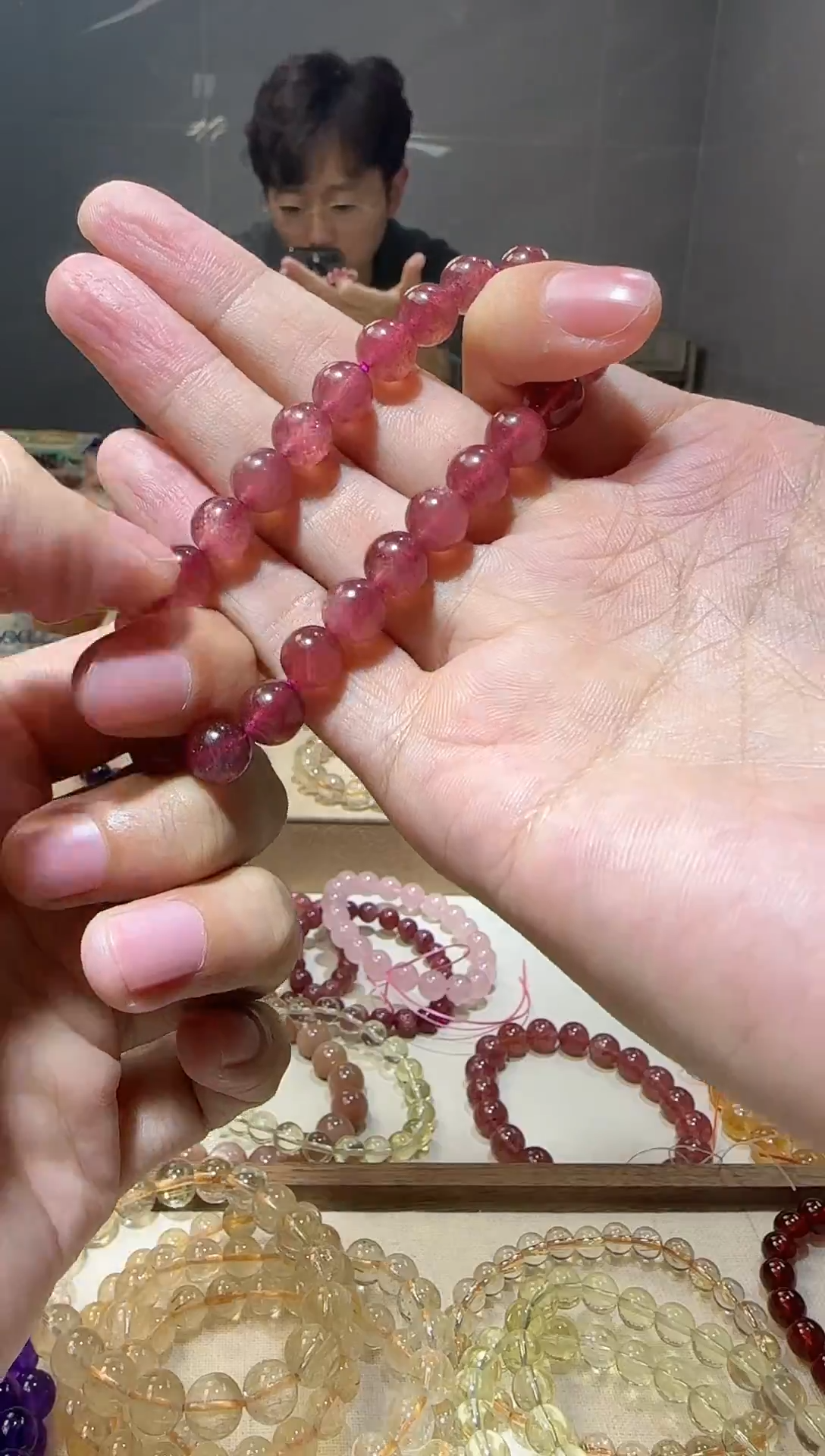 【闪购商品】石英质玉手链未镶嵌鸽血红草莓晶8