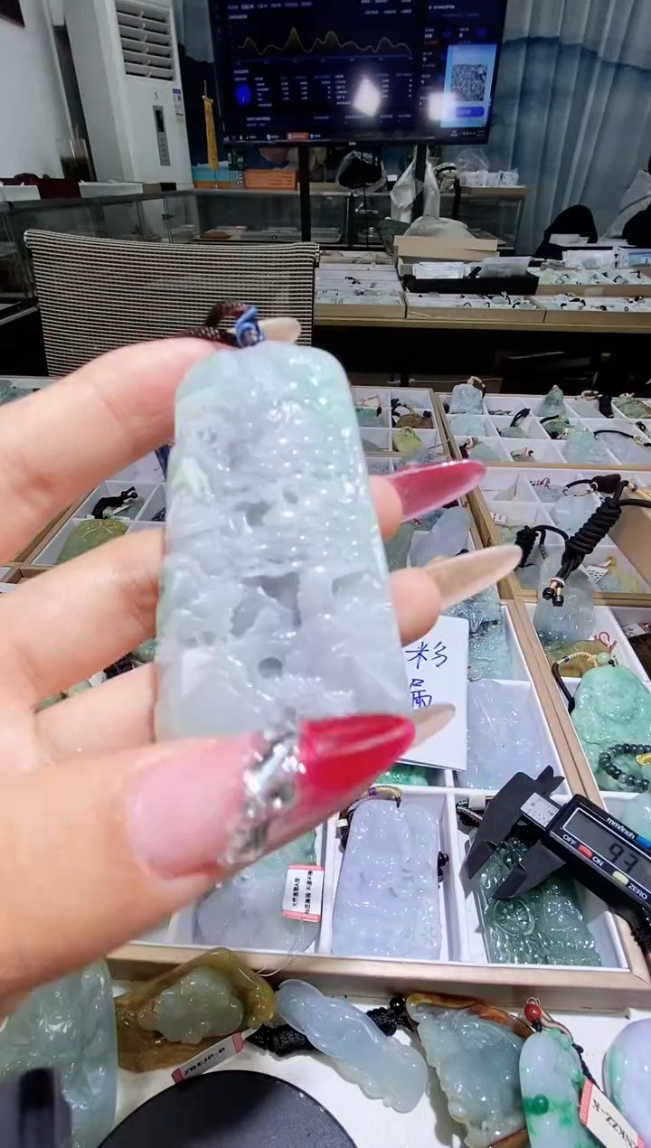 【闪购商品】翡翠颈饰未镶嵌天然缅甸翡翠A货未镶嵌