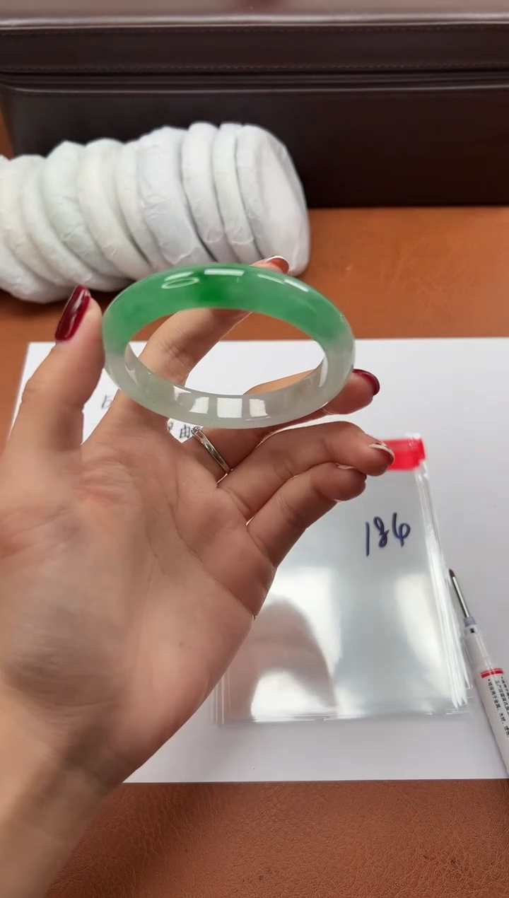 缅风精品手镯礼盒装184