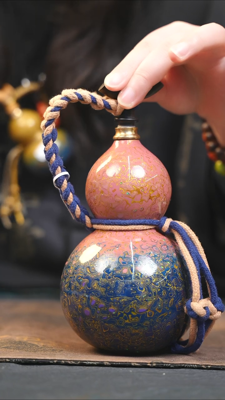 【闪购商品】YH109漆艺酒葫芦不包手串及旋转底座