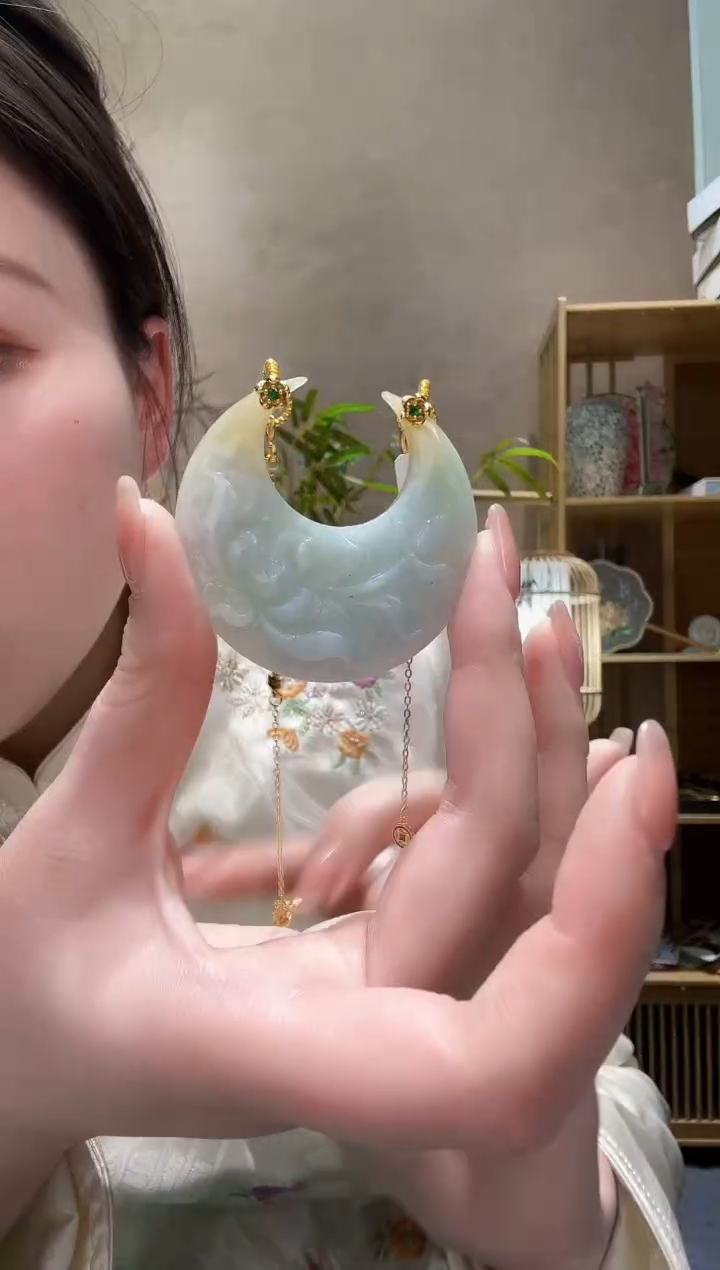 【闪购商品】翡翠颈饰未镶嵌吊坠