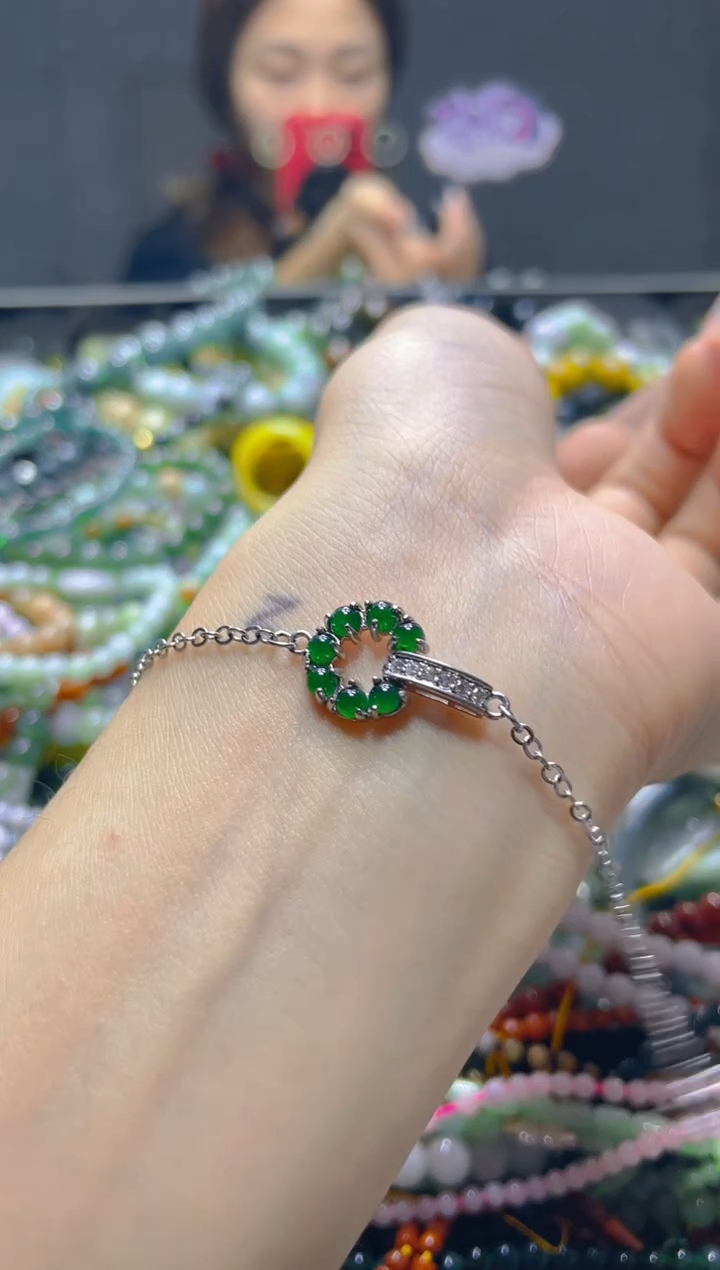 颈饰未镶嵌翡翠/F/翡翠A货，一件也是批发价