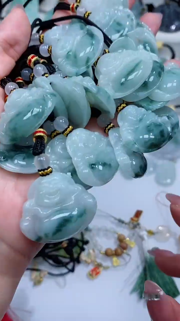 颈饰未镶嵌翡翠吊坠团购多样性发一件