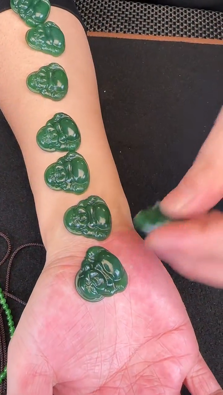 颈饰未镶嵌和田玉佛公（多样性发一件）