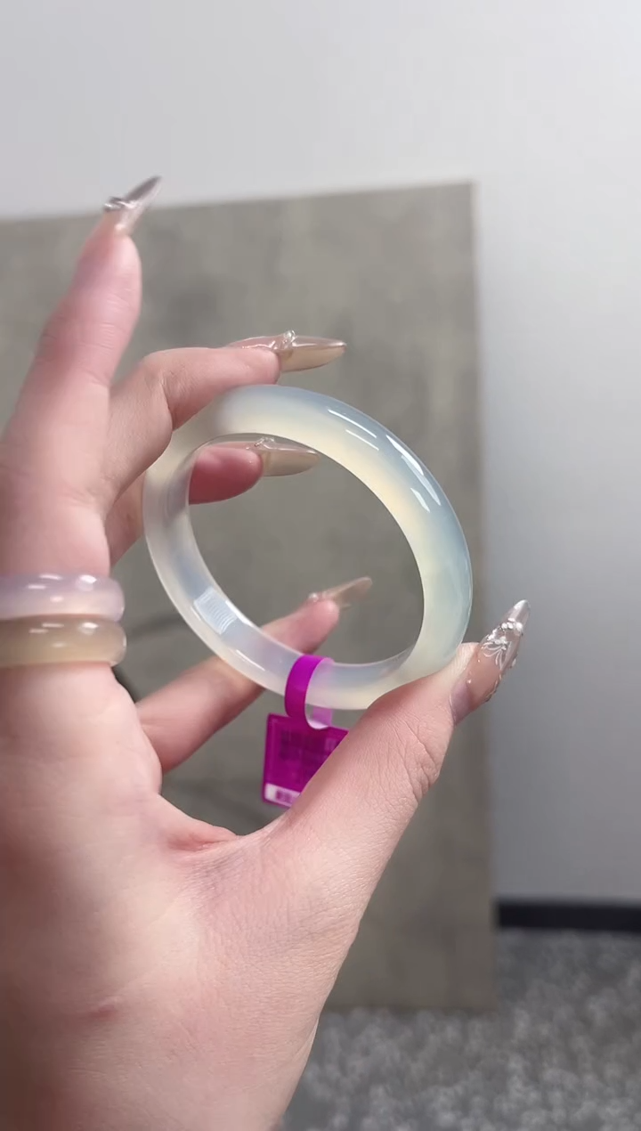 【闪购商品】玛瑙/玉髓手镯未镶嵌53-54圈需要包容