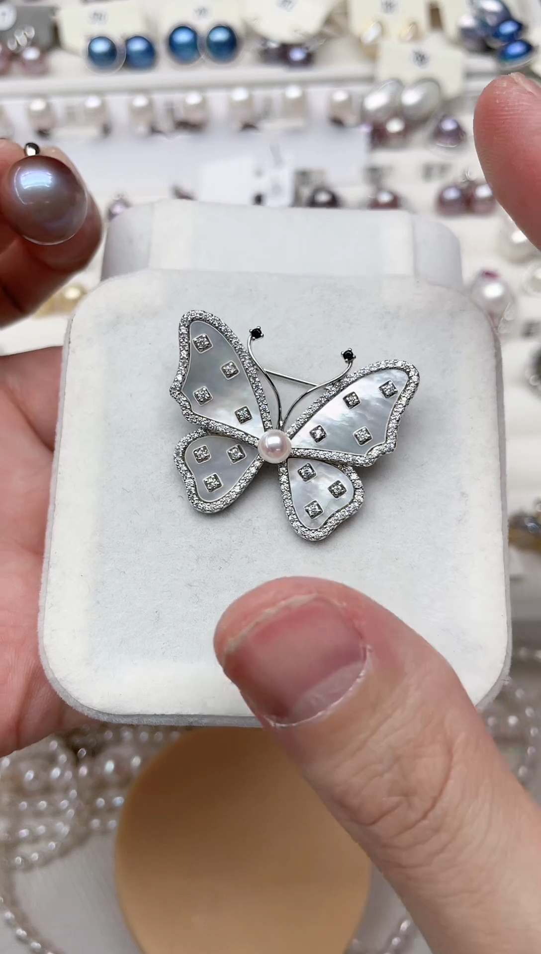 【闪购商品】海水珍珠胸饰合金胸针