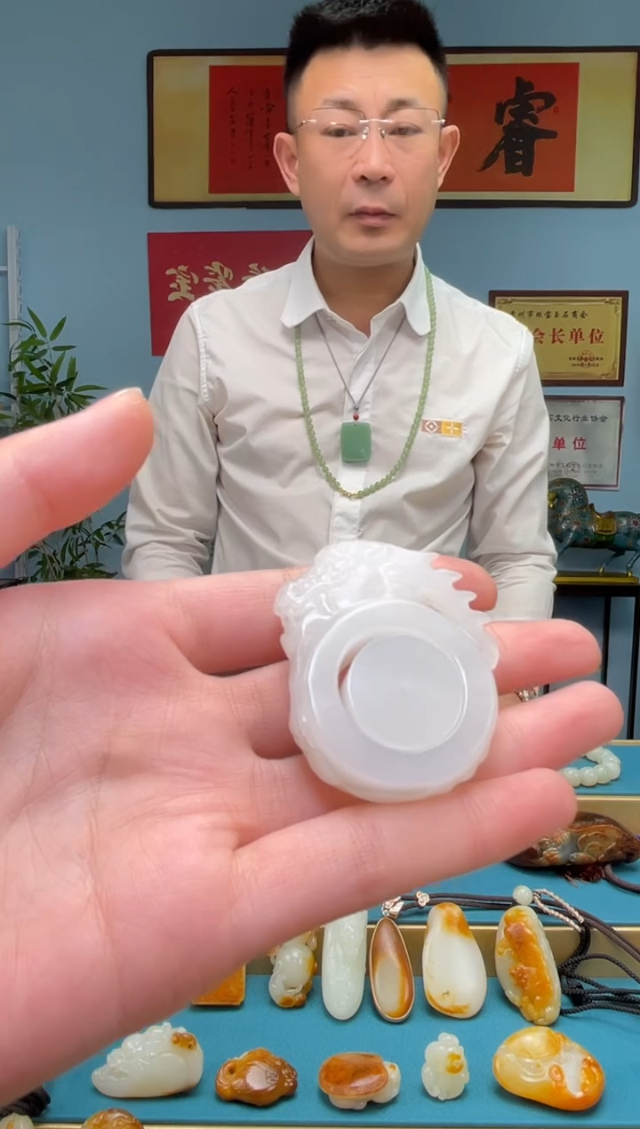 【闪购商品】和田玉颈饰未镶嵌吊坠 多样性发货拍一发一