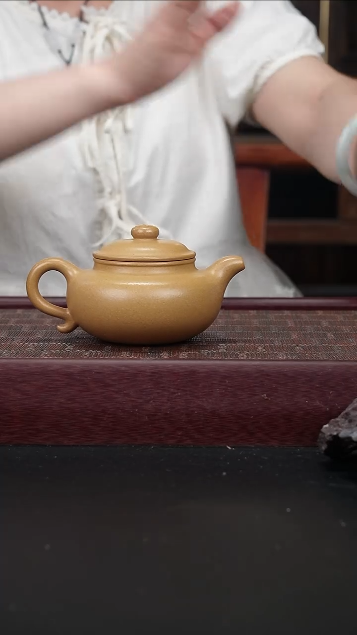 茶壶紫砂lzx黄金段 仿古