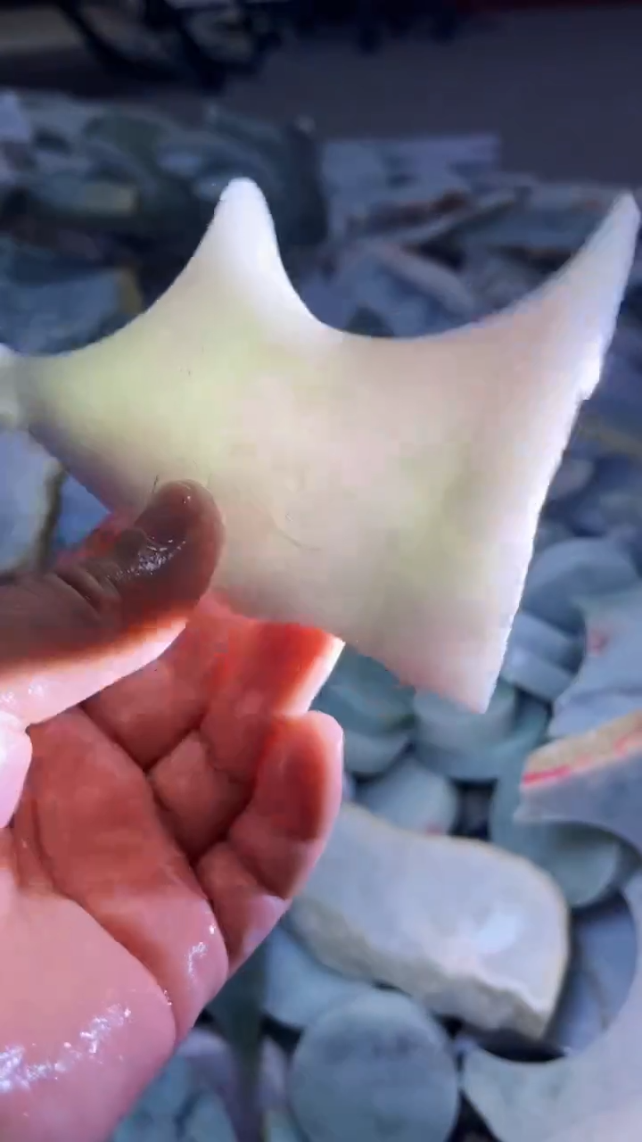 【闪购商品】翡翠挂件未镶嵌A货康壹143