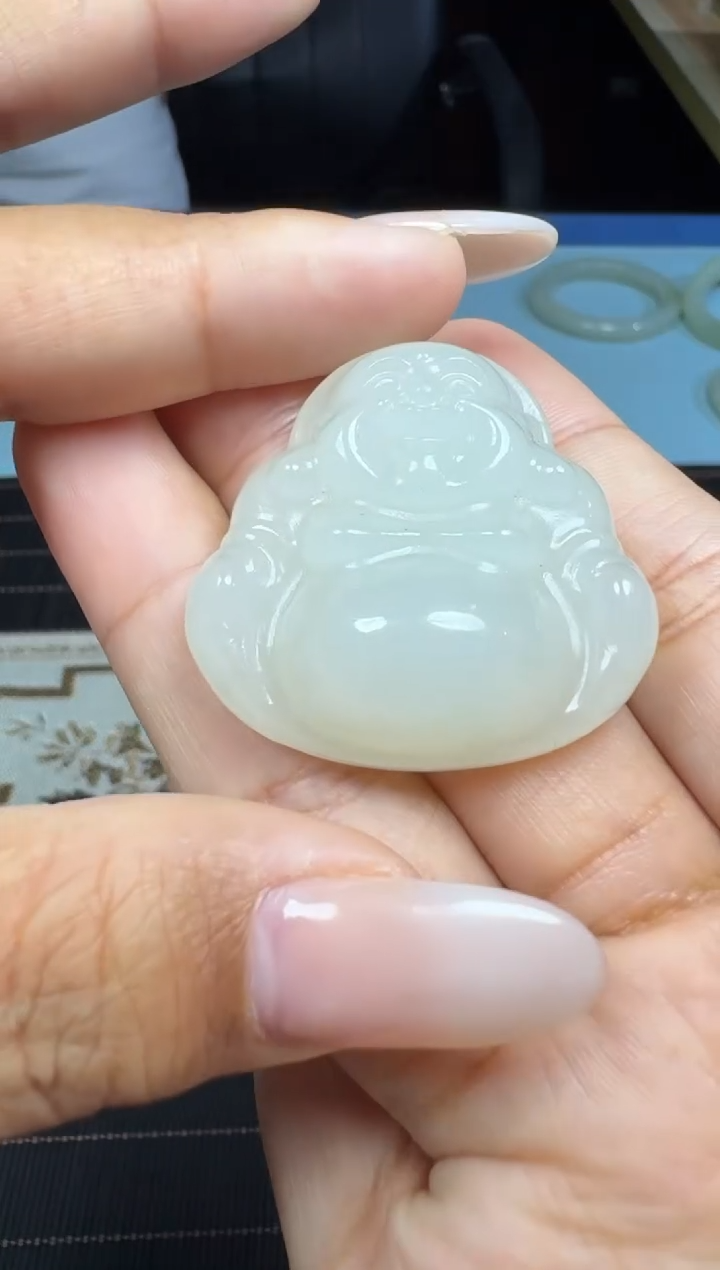 和田玉未镶嵌颈饰1