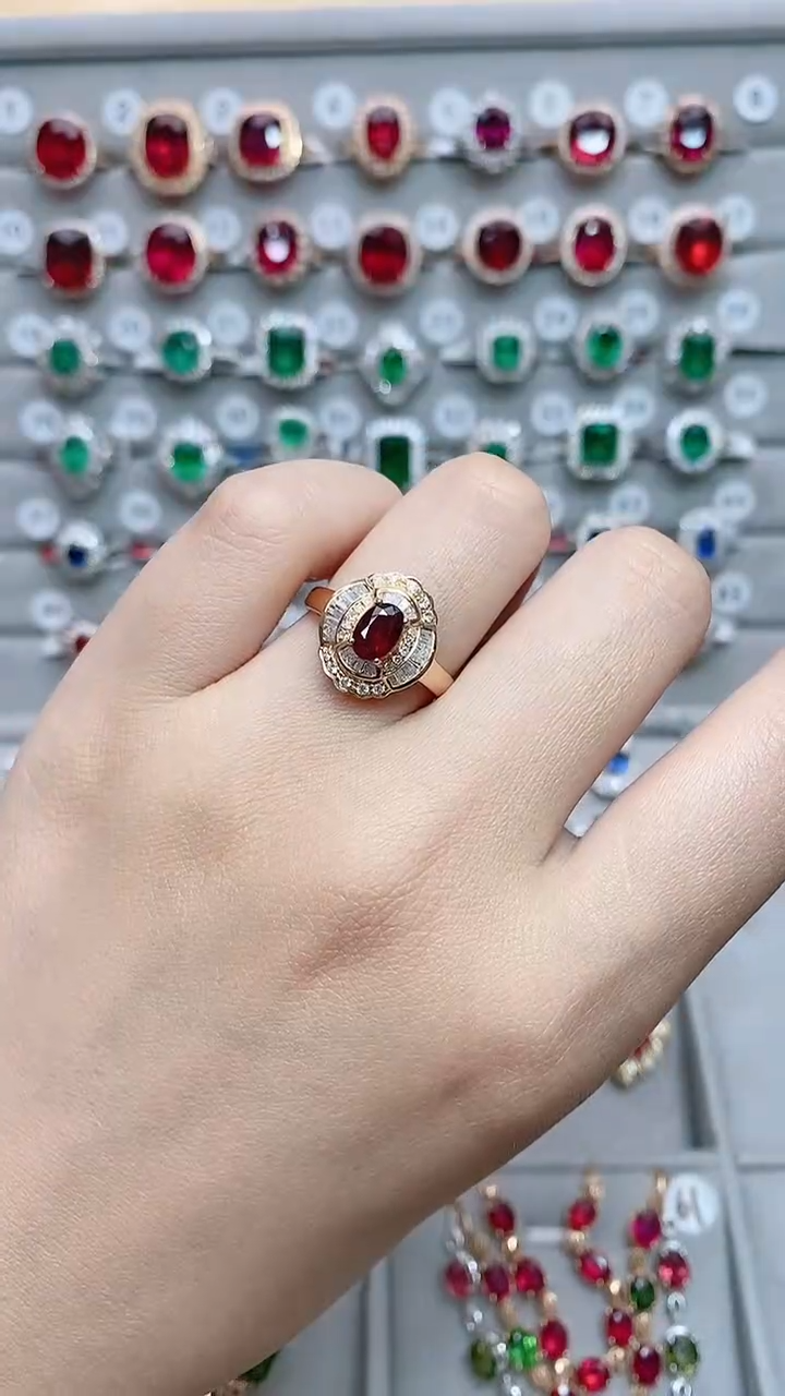 【闪购商品】红宝石18K金戒指18K金镶嵌.