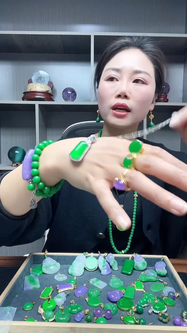 【闪购商品】翡翠吊坠(赠链)银S925镶嵌吊坠