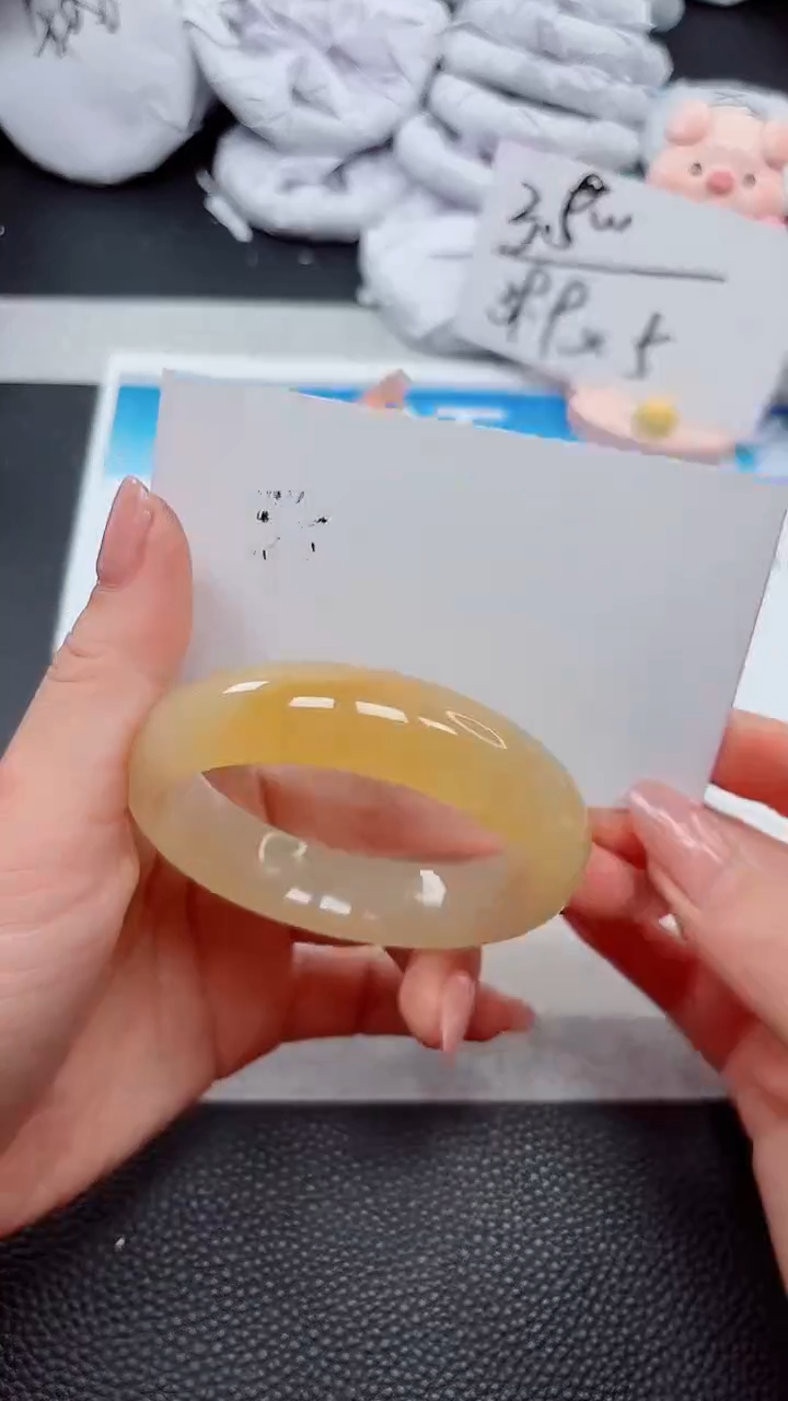 【闪购商品】石英质玉手镯未镶嵌589