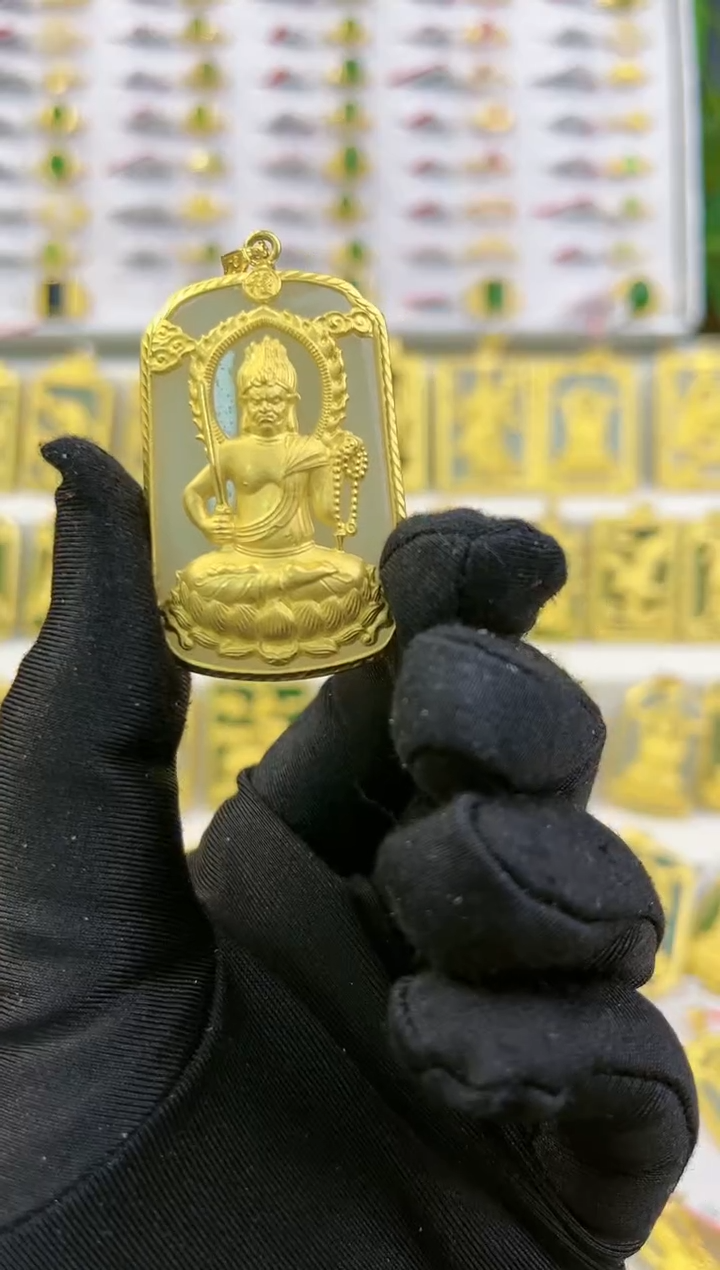 【闪购商品】和田玉（糖玉）吊坠(不含链)足金镶嵌黄金和田玉吊坠