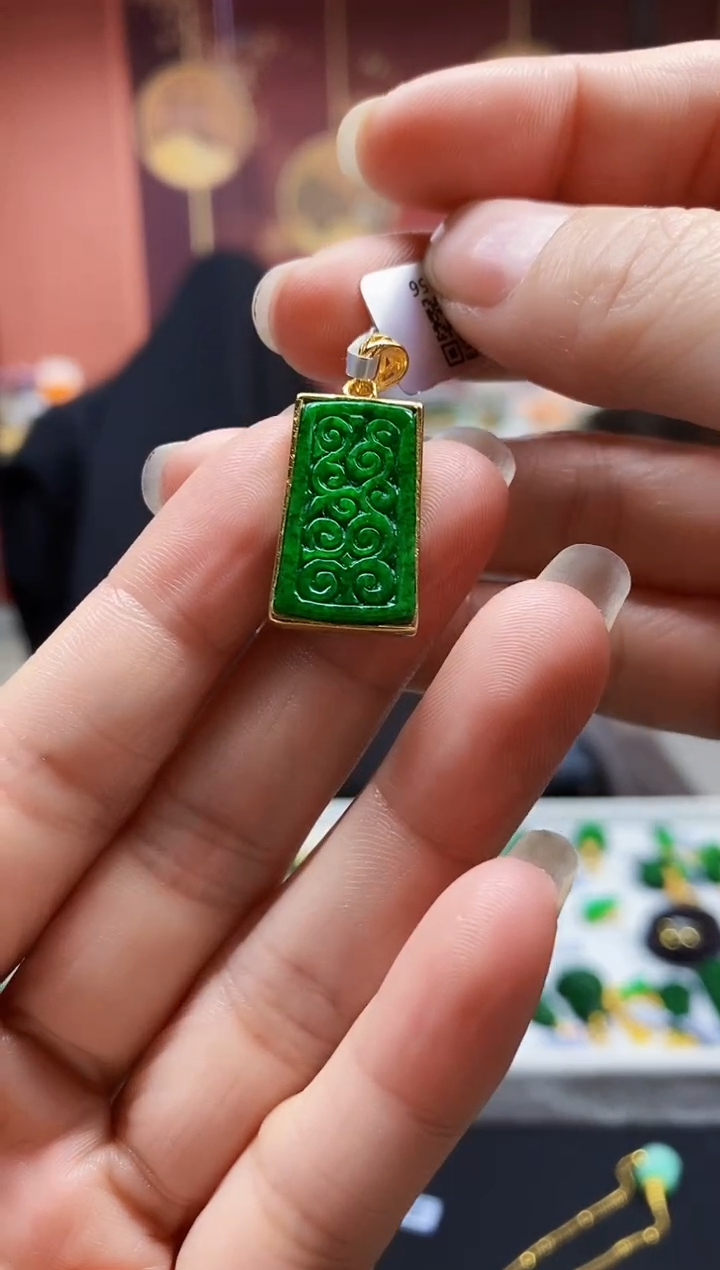 颈饰未镶嵌翡翠翡翠吊坠28