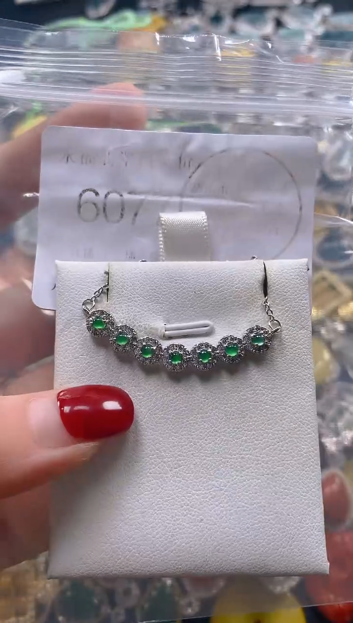 吊坠(不含链)未镶嵌翡翠6077