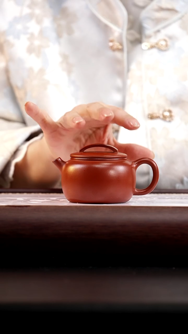茶壶紫砂红皮龙圆汉瓦