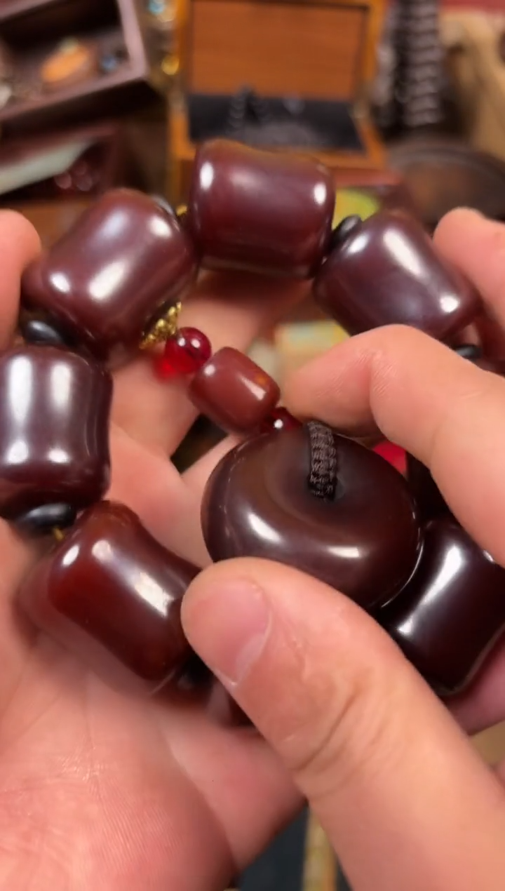 【闪购商品】蜜蜡耳饰未镶嵌------------------