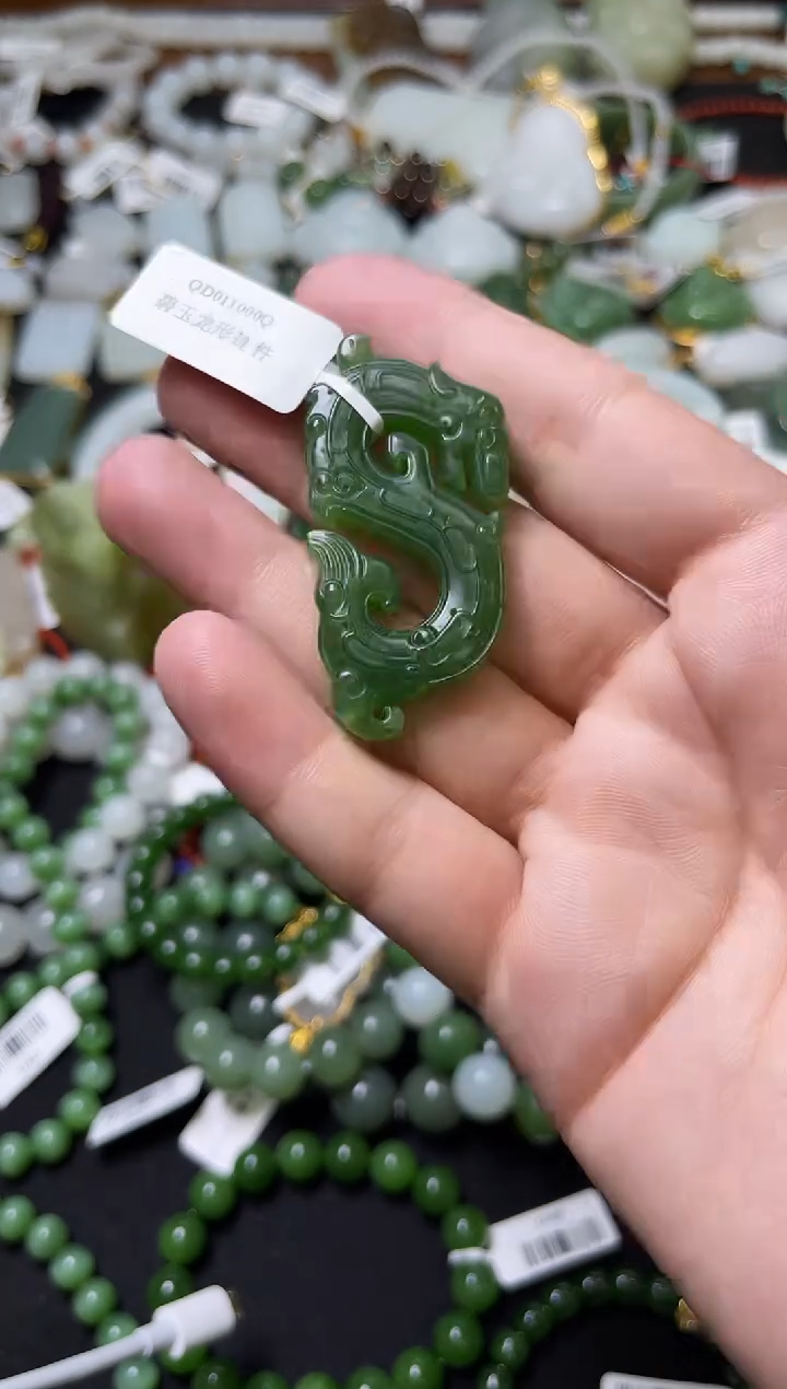 颈饰未镶嵌和田玉小艾多样性发货拍一发一