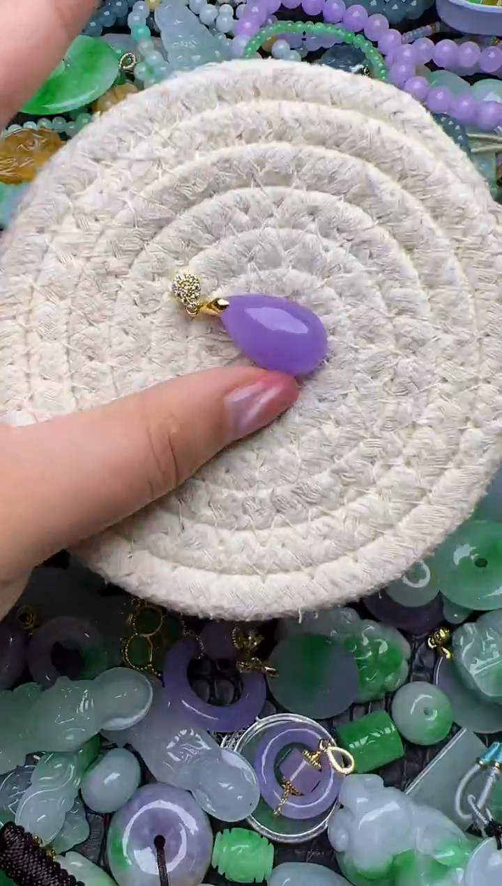 颈饰未镶嵌翡翠天然缅甸翡翠吊坠