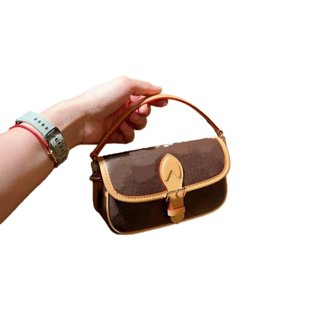 斜挎包耐磨优雅风肩包筒包格子韩式休闲民族风