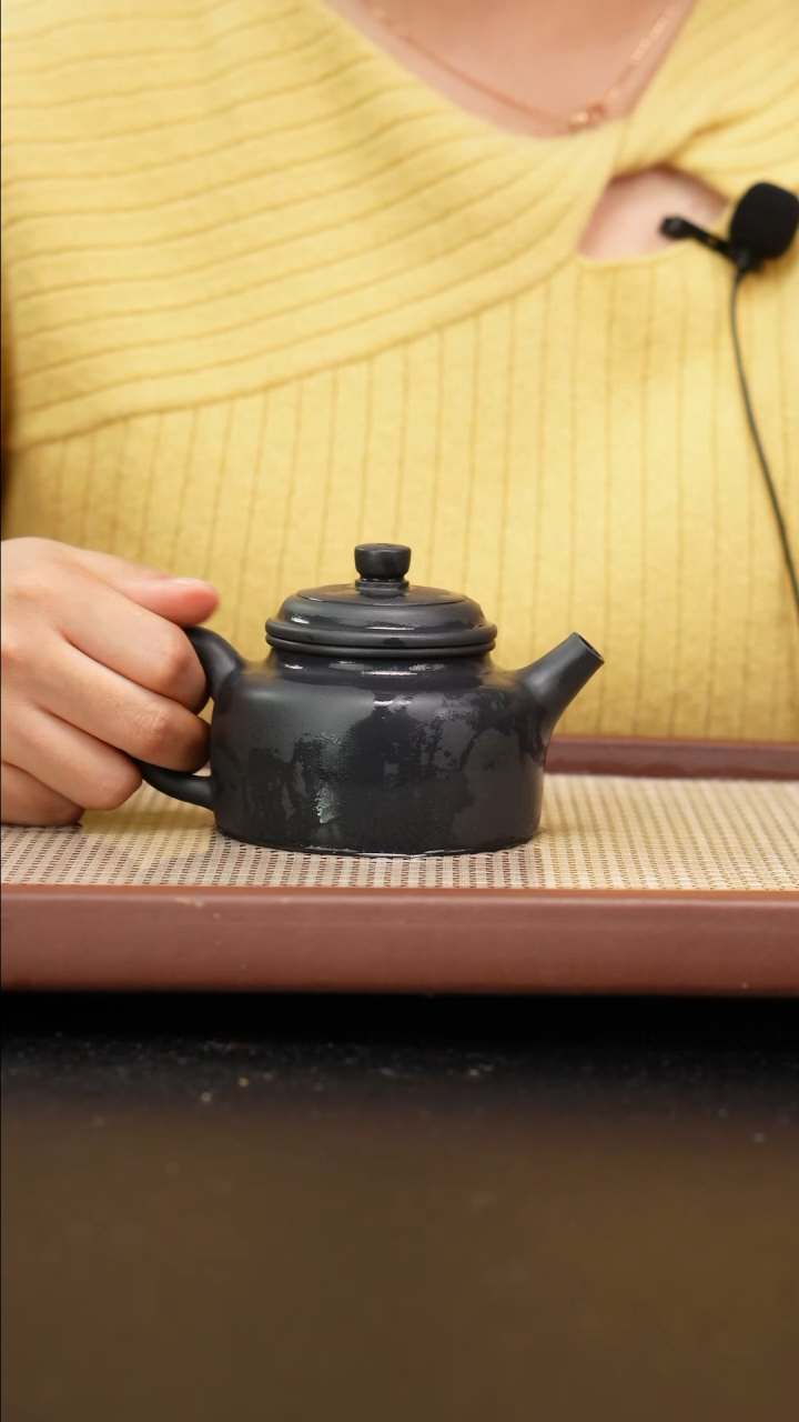 【闪购商品】紫砂茶壶捂灰底曹清德钟220