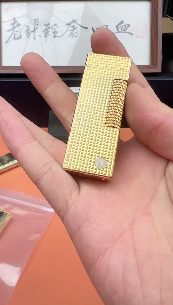 浏****）【老张回血】中古打火机（裸机）