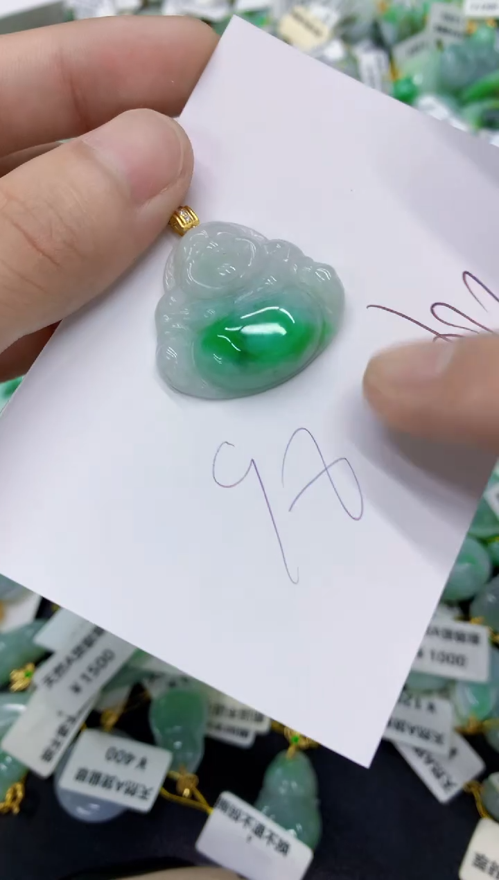颈饰未镶嵌翡翠翡翠