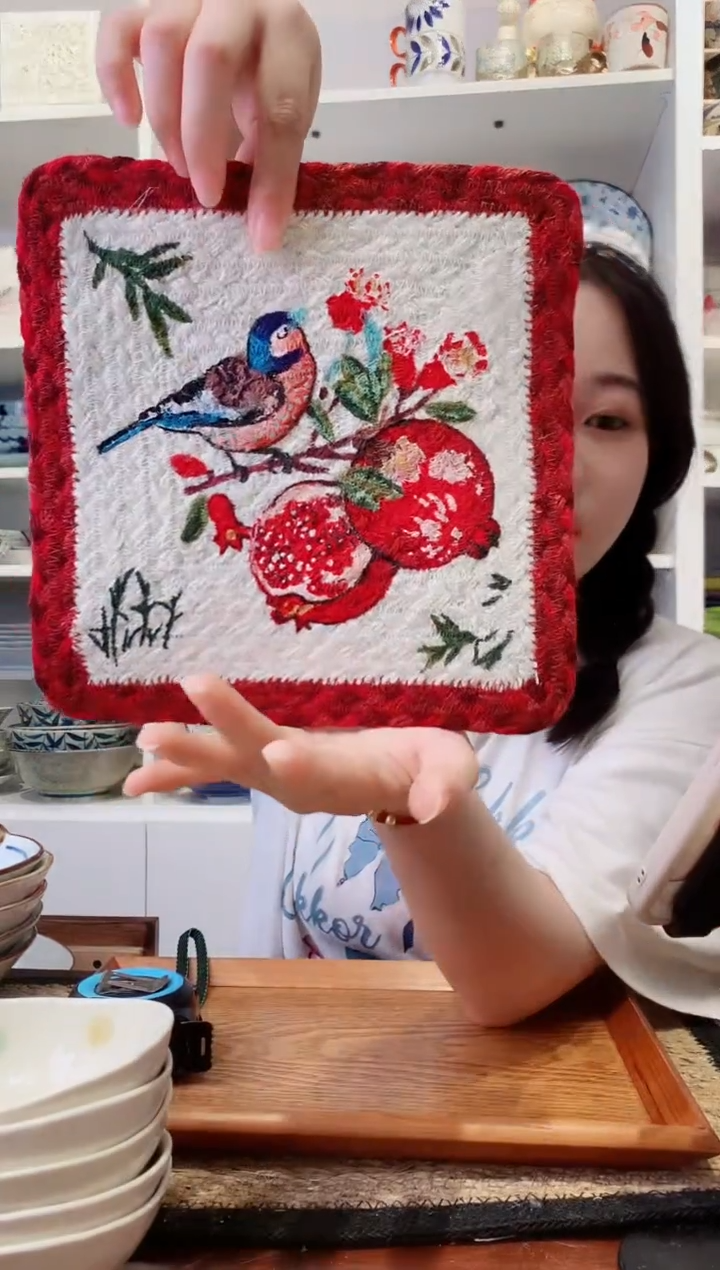 陶瓷斯里兰卡进口石榴团雀方形杯垫