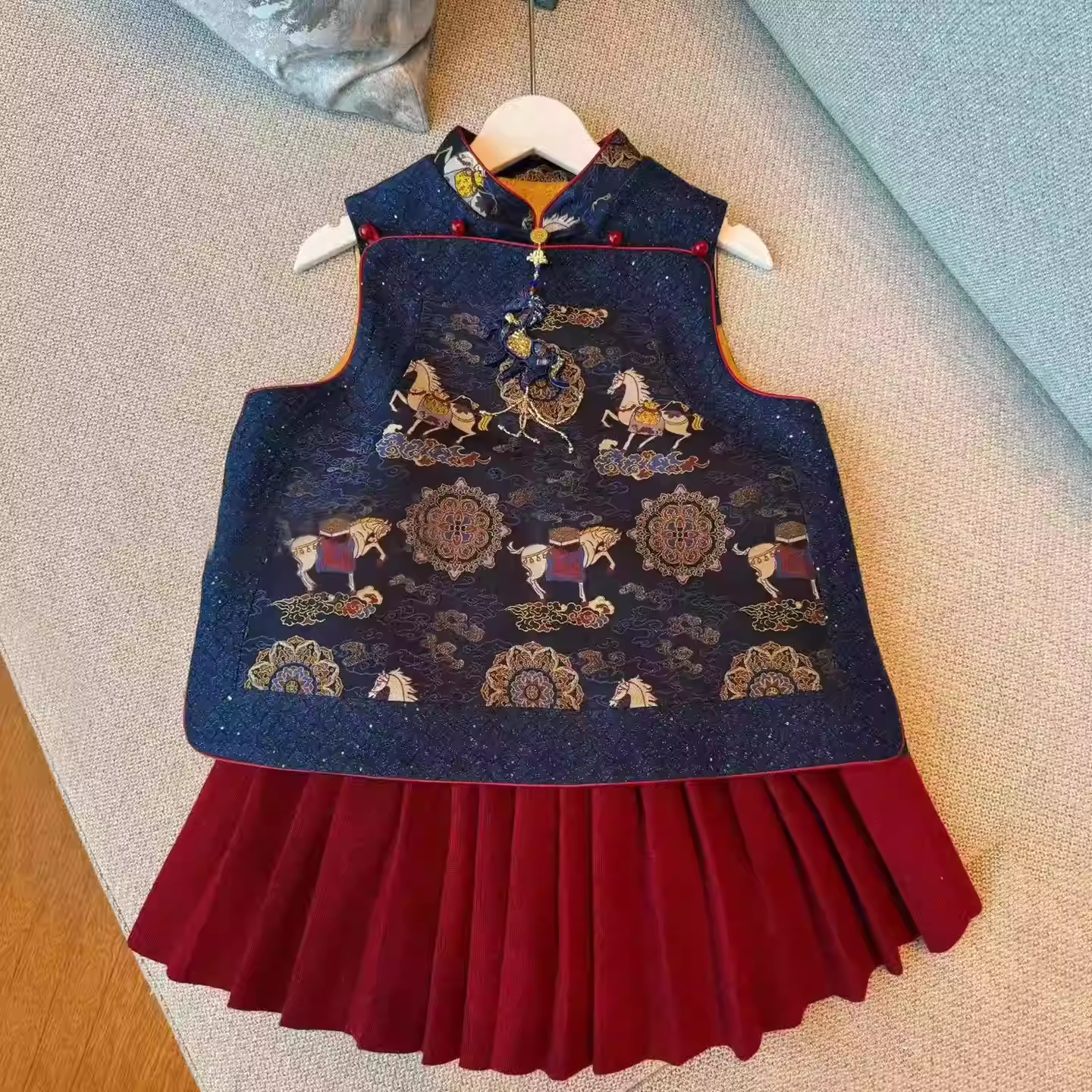 周岁礼服男女童唐装马甲秋冬中式儿童提花马上有福肩背心拜年服