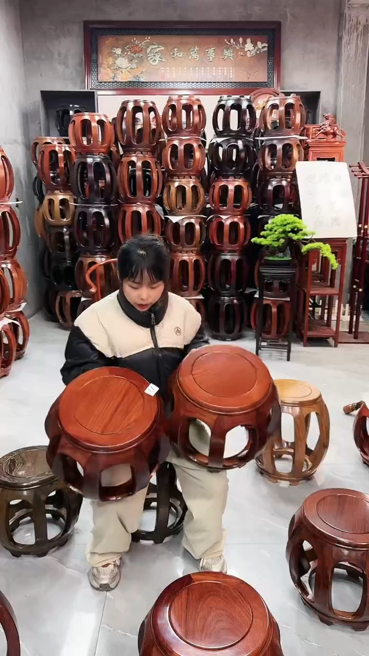 【闪购商品】花梨木类家具花梨木胡桃色小号鼓凳一对