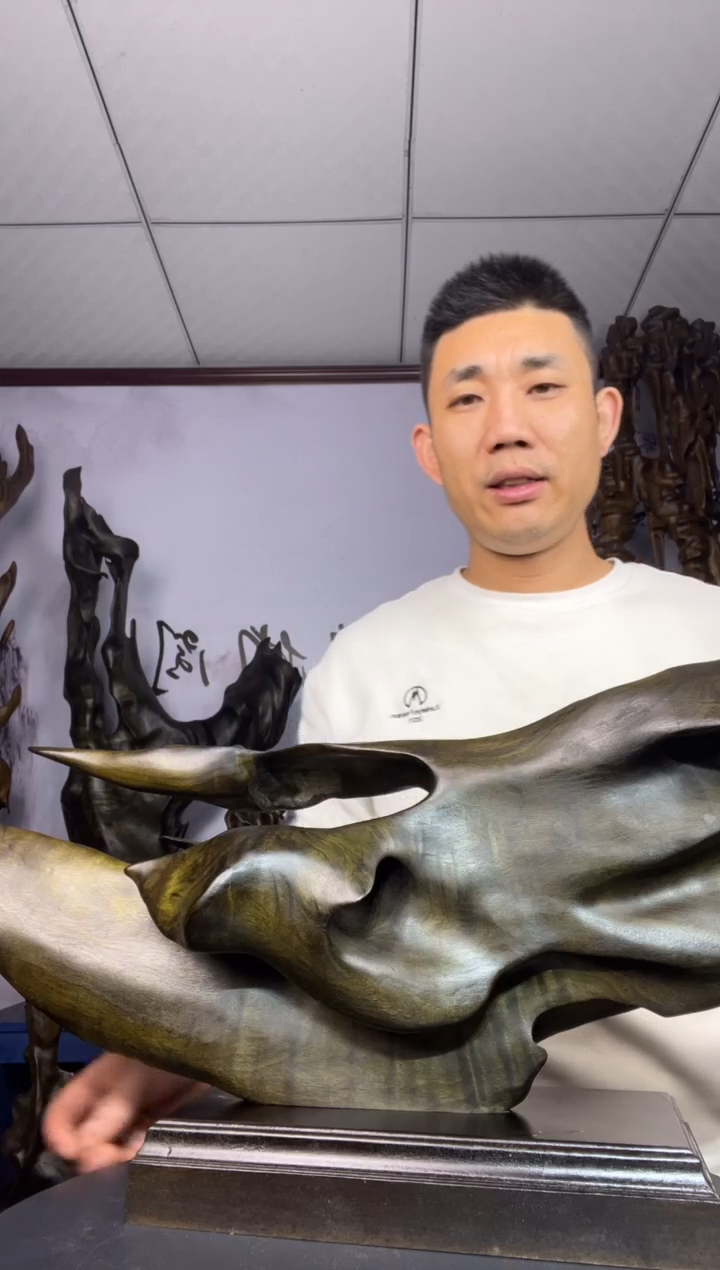金丝楠木雕款飞*金丝楠木工艺品摆件