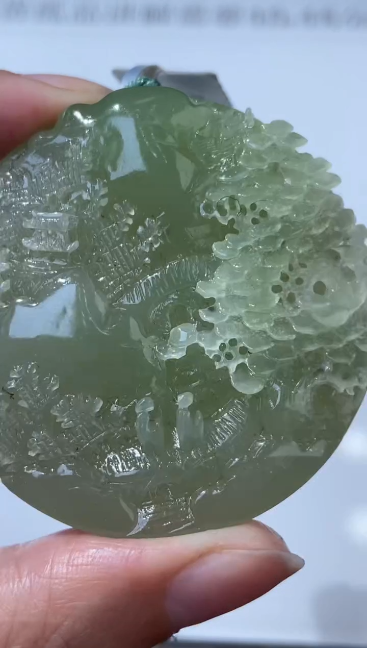 未镶嵌和田玉挂件379444   多人