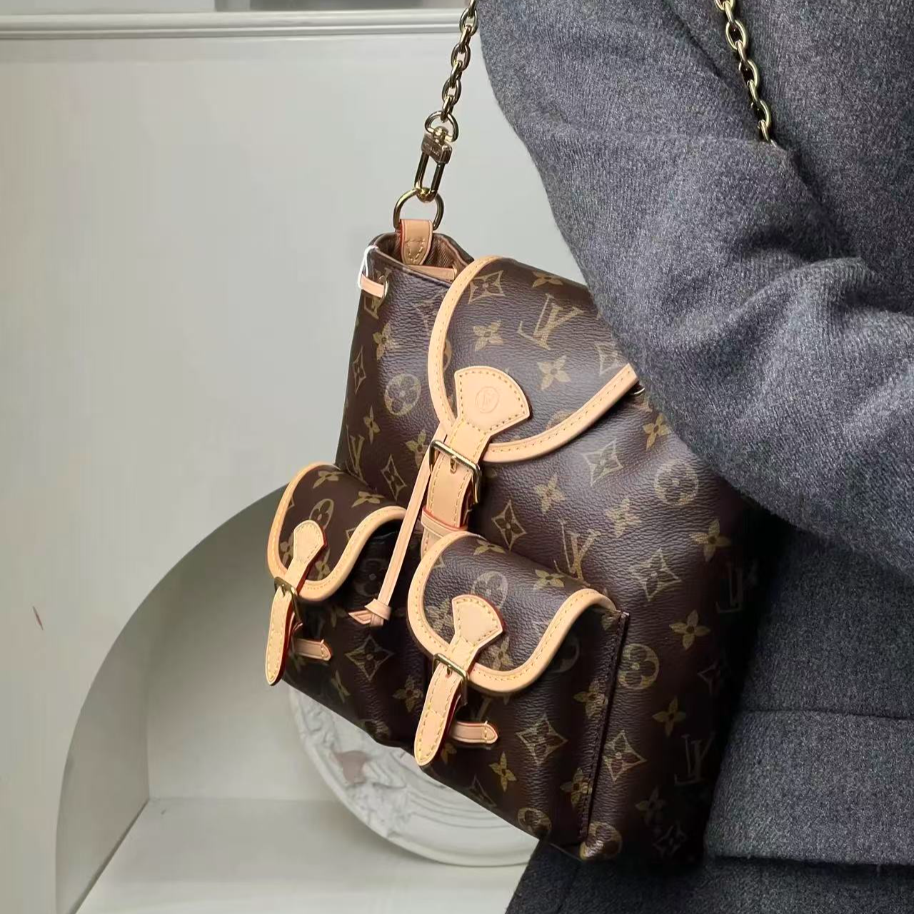 95新 LouisVuitton/路易威登 lv excursion青蛙双肩包老花/甄选