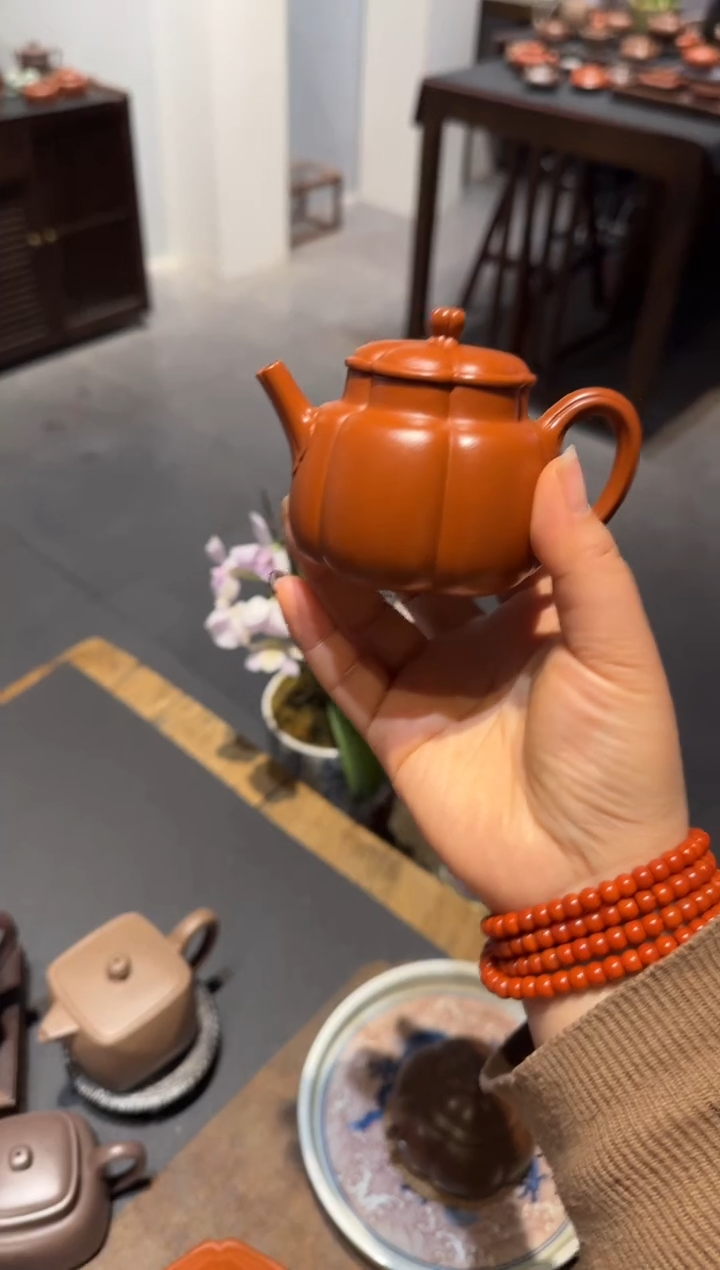 【闪购商品】紫砂茶壶繁花 朱泥