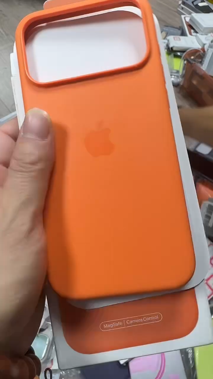 99新255  手机壳 大瑕疵17PM