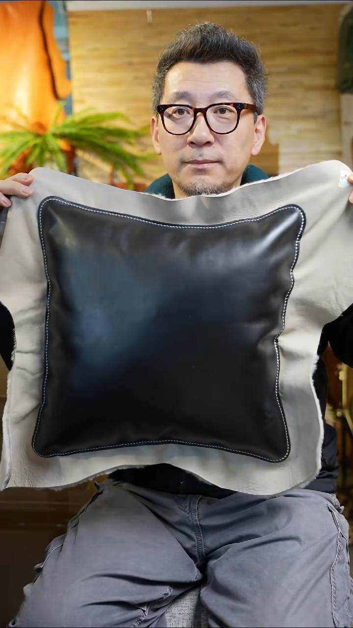 牛皮配羊毛真皮靠垫30号