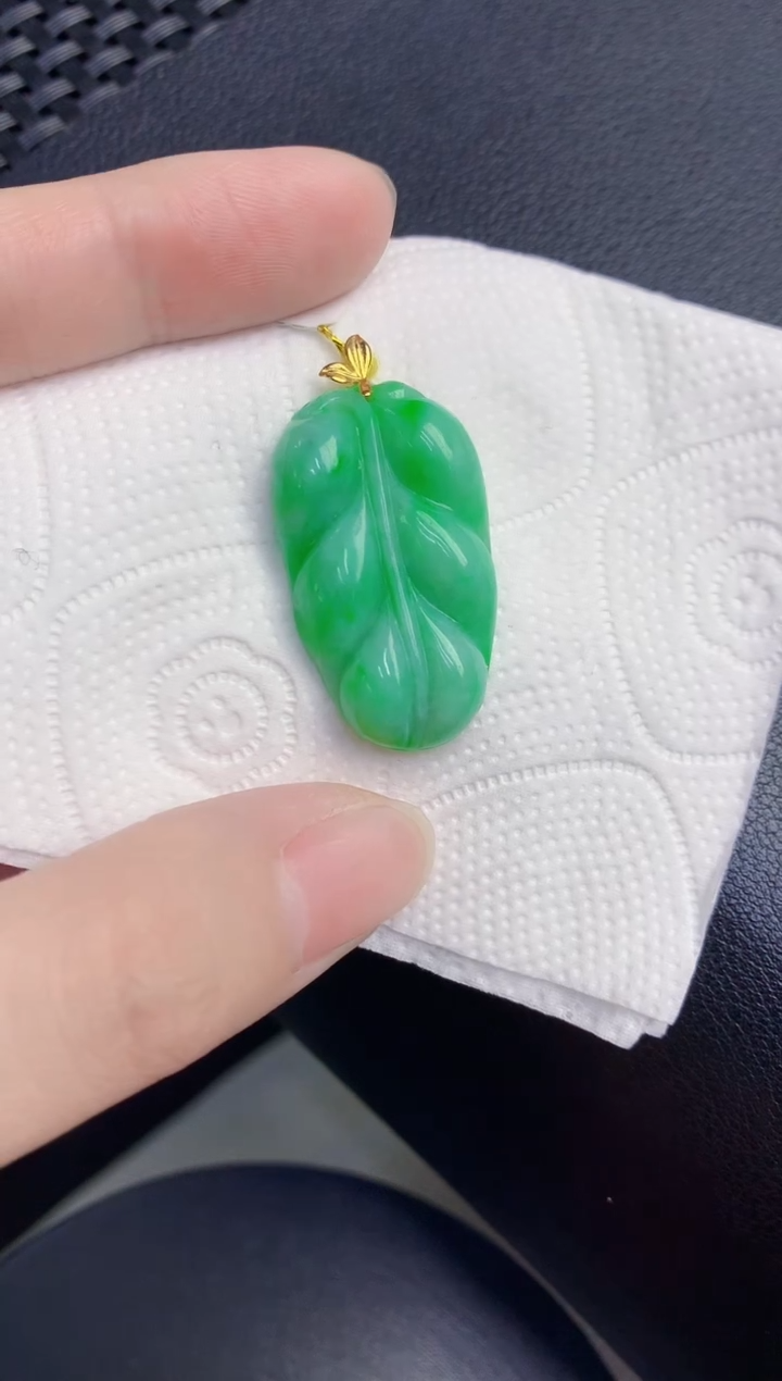 颈饰18K金镶嵌翡翠天然翡翠缅甸A货